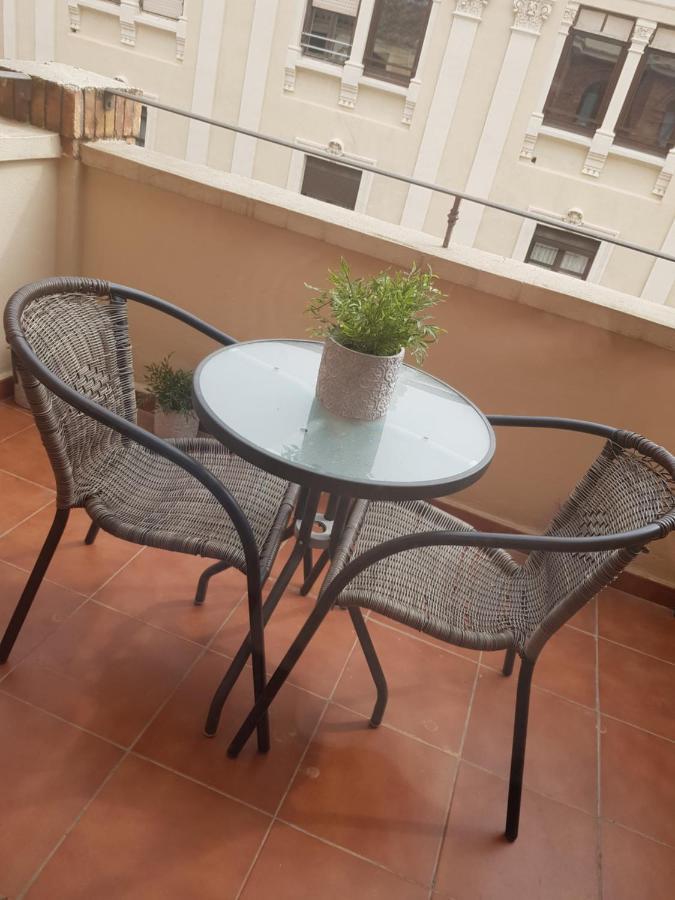 El Balcon De Pilar Apartman Zaragoza Kültér fotó